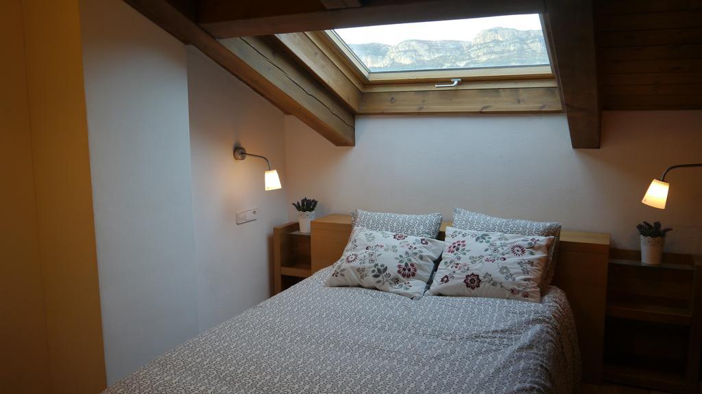 Coqueto Apartamento Duplex En Roda de Isábena Exteriör bild